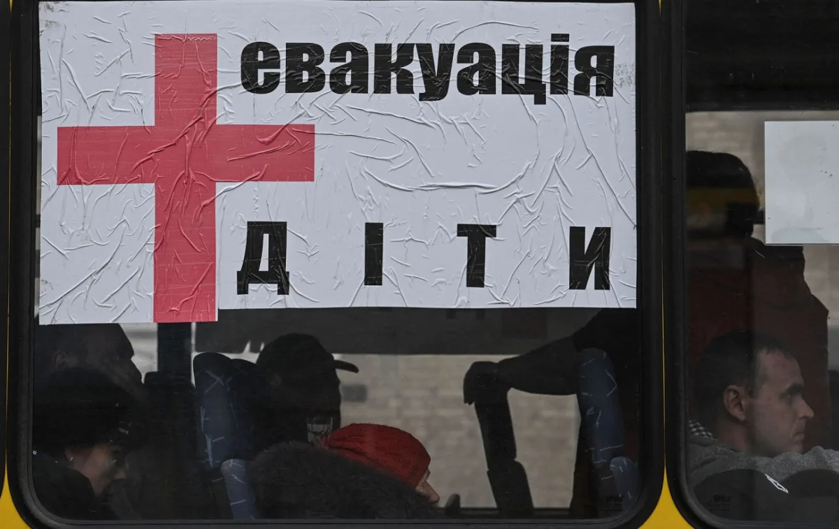 Евакуація дітей під Харковом: як виїхати безпечно у 2026